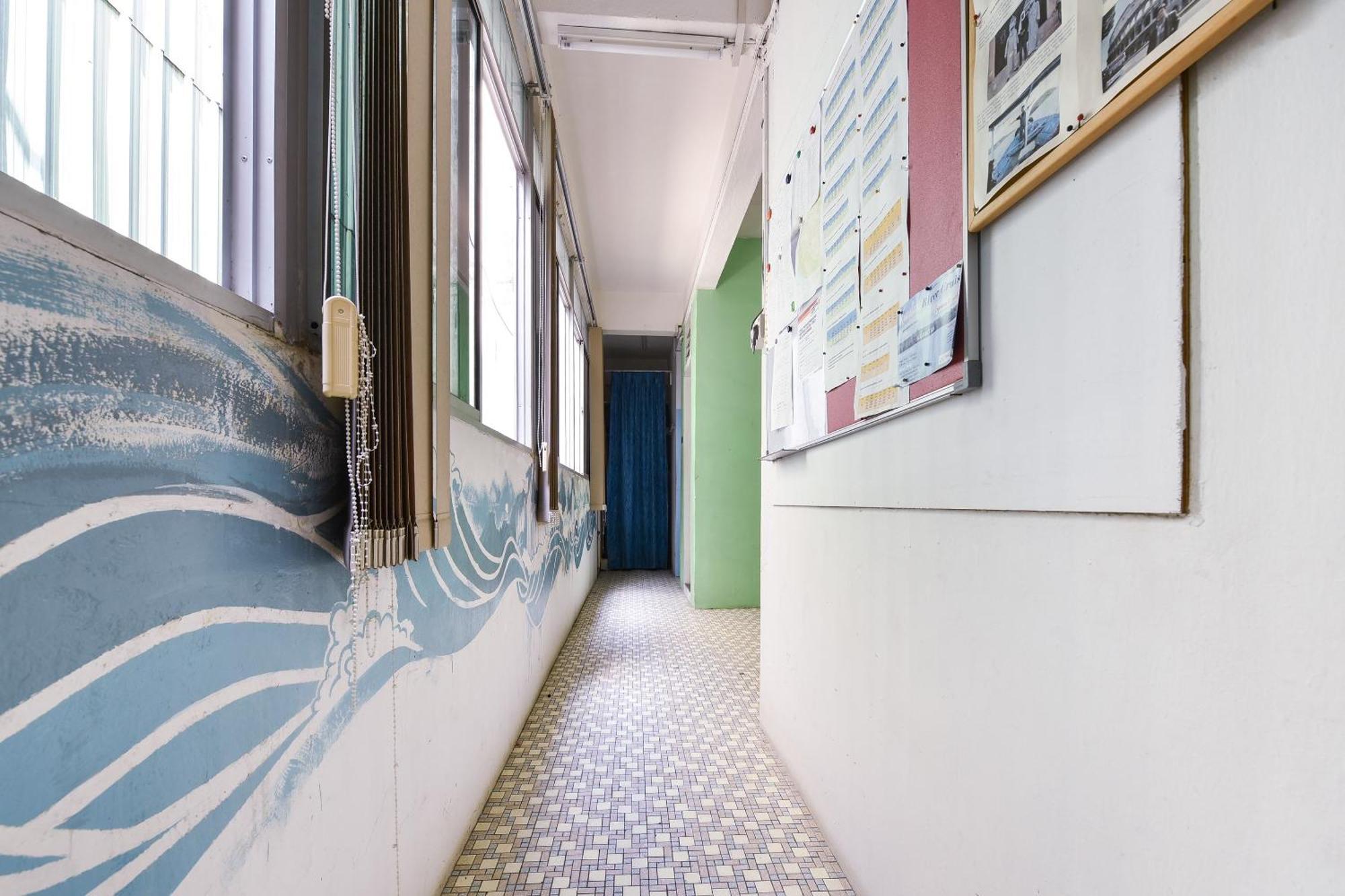 Spot On 89872 Kuantan Backpackers Hotel Exterior foto
