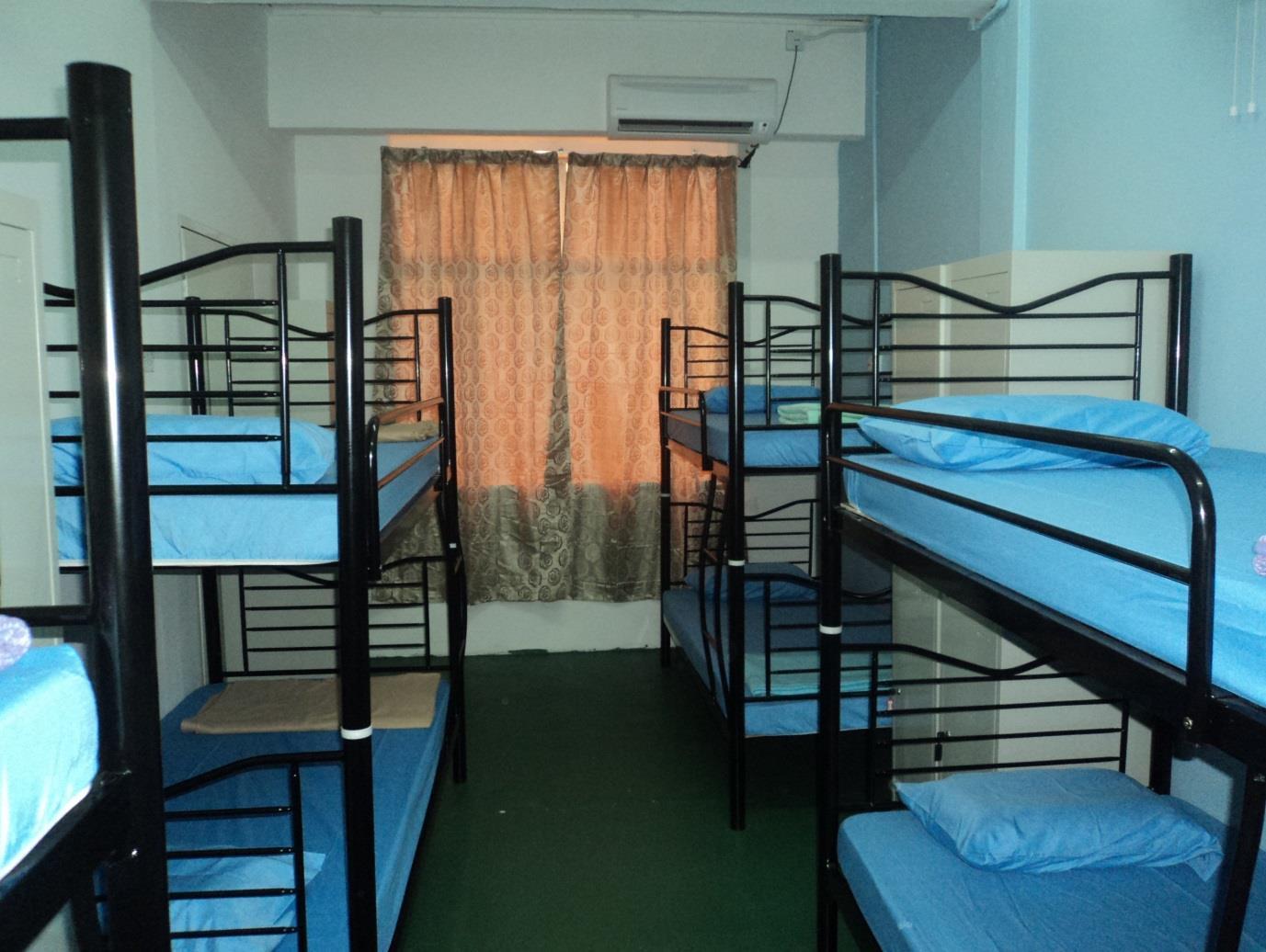 Spot On 89872 Kuantan Backpackers Hotel Exterior foto